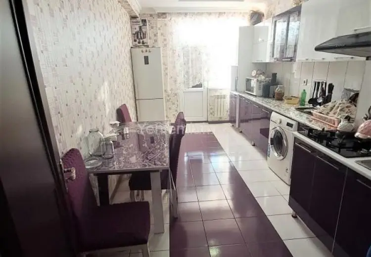 3 otaqlı mənzil Satılır, Yeni Yasamal qəs., Yasamal, Bakı
