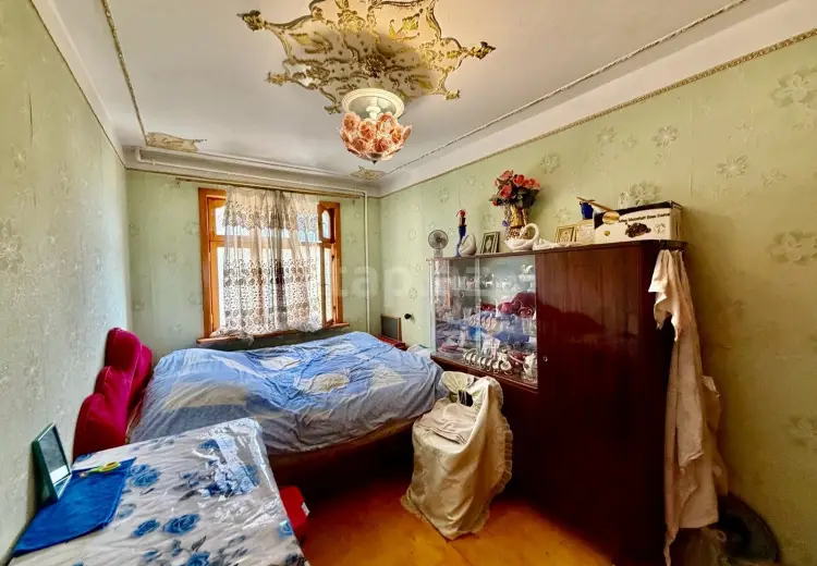 4 otaqlı mənzil , Bakı