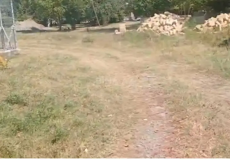 5 sot Torpaq Satılır, Qəbələ