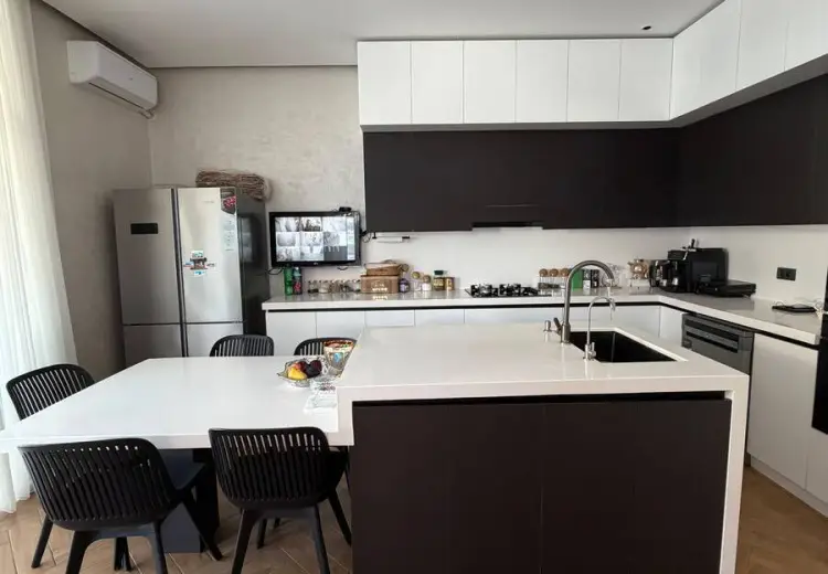 8 otaqlı mənzil Satılır, Badamdar qəs., Səbail, Bakı
