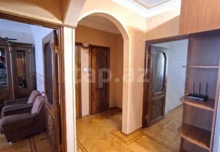 3 otaqlı mənzil , Bakı