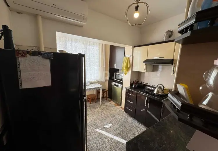 3 otaqlı mənzil , Bakı