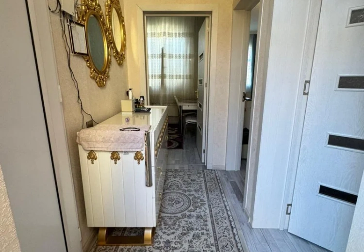 2 otaqlı mənzil Satılır, Bakı