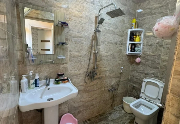 2 otaqlı mənzil Satılır, Bakı