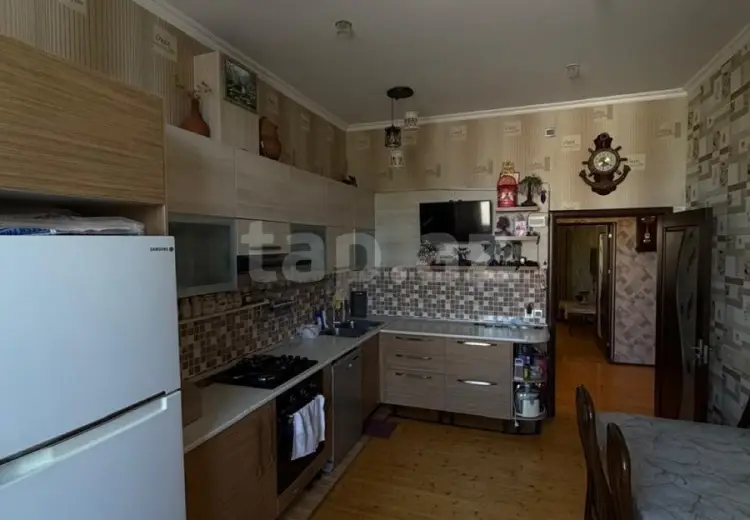 9 otaqlı mənzil , Sumqayıt