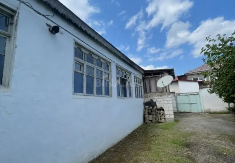 4 otaqlı mənzil Satılır, Quba