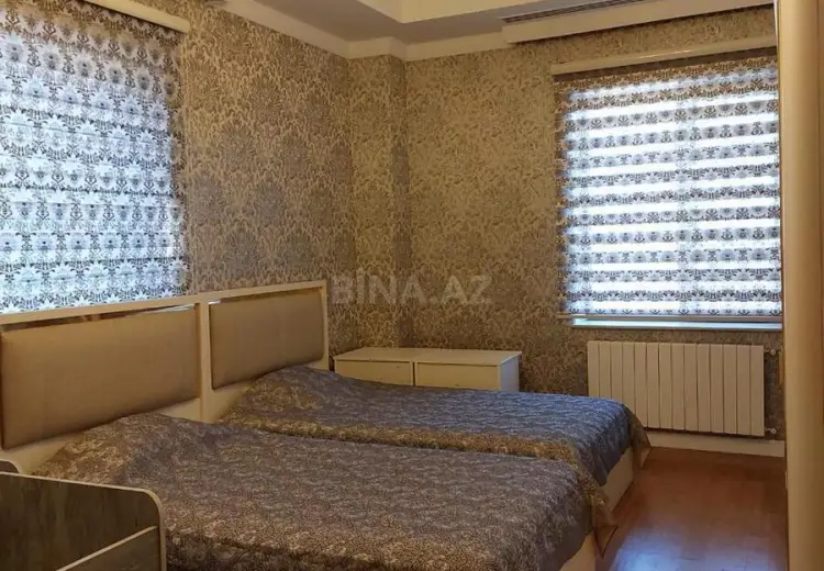 8 otaqlı mənzil Satılır, Astara