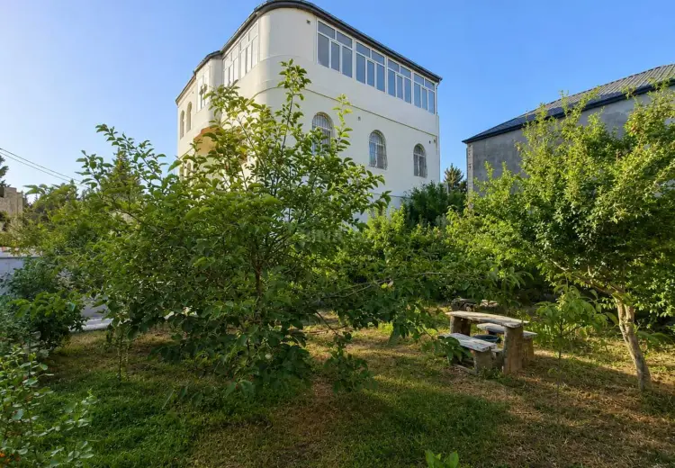 8 otaqlı mənzil Satılır, Badamdar qəs., Səbail, Bakı