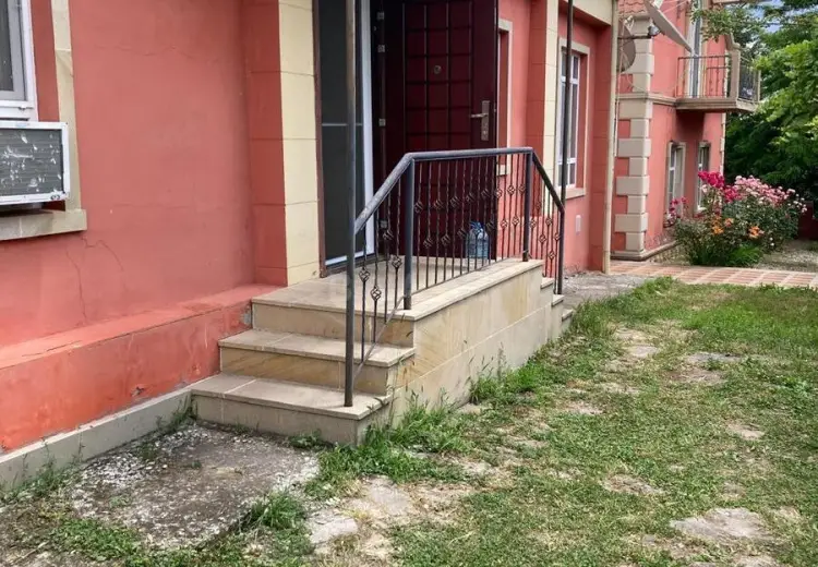 5 otaqlı mənzil Satılır, Şamaxı