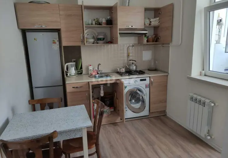 450 AZN - 4 otaqlı mənzil Kirayə (aylıq), Hövsan qəs., Suraxanı, Bakı