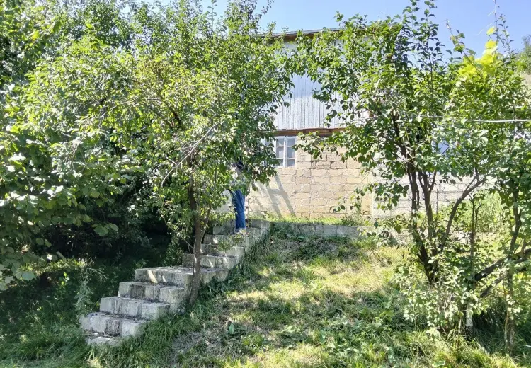 4 otaqlı mənzil Satılır, Quba