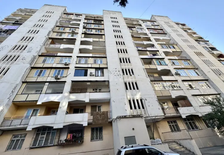 4 otaqlı mənzil , Bakı