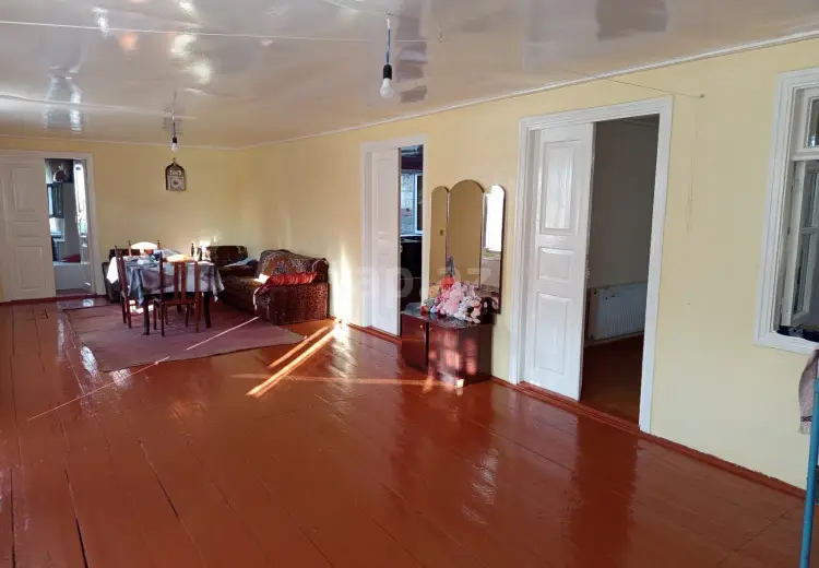 100 AZN - 3 otaqlı mənzil Kirayə (aylıq), Şamaxı