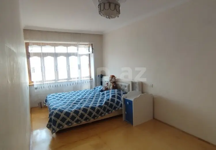 4 otaqlı mənzil , Şəki