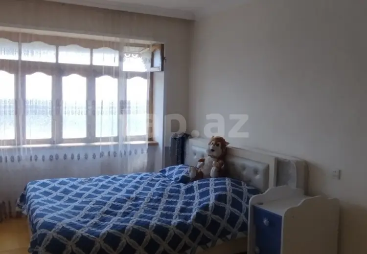 4 otaqlı mənzil , Şəki