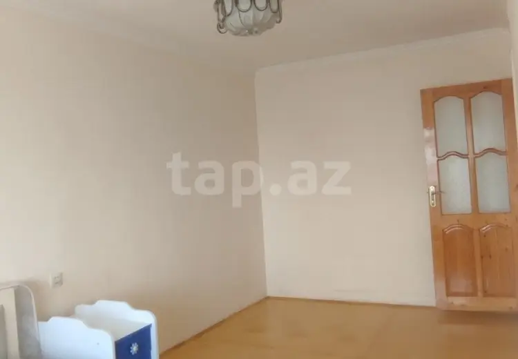 4 otaqlı mənzil , Şəki