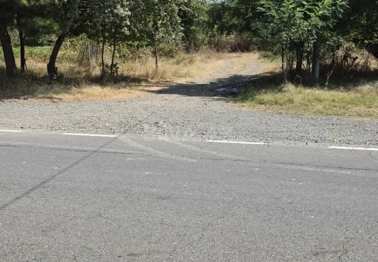 40 sot Torpaq Satılır, Oğuz