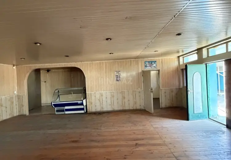 1200 m² Obyekt / Ofis Satılır, Beyləqan