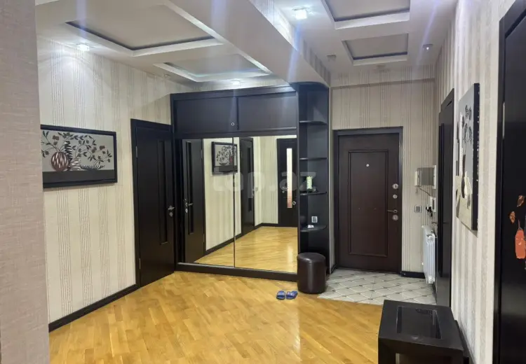 3 otaqlı mənzil , Bakı