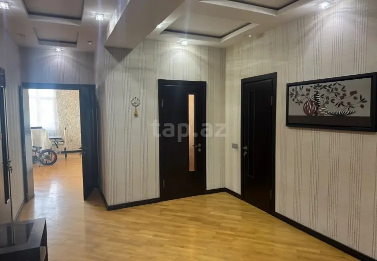 3 otaqlı mənzil , Bakı