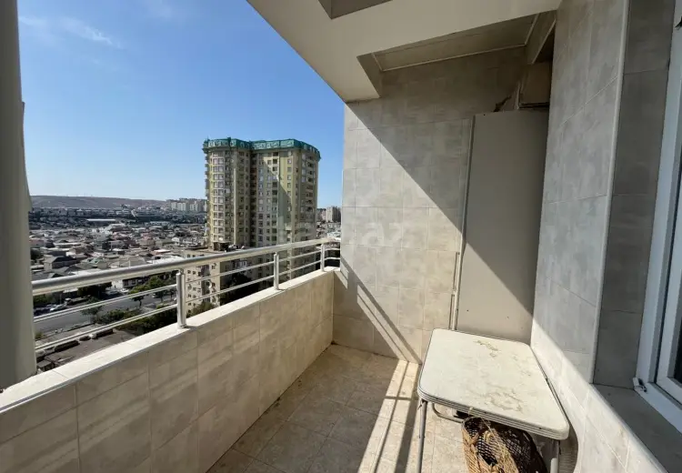 3 otaqlı mənzil , Bakı