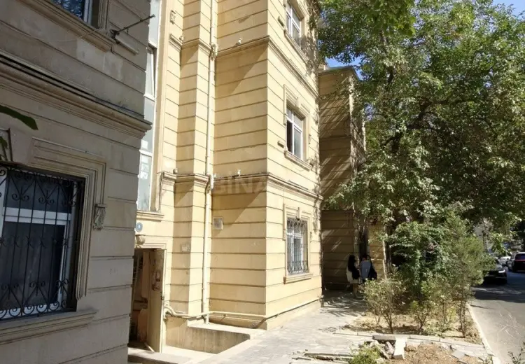 42 m² Obyekt / Ofis Satılır, Nərimanov, Bakı