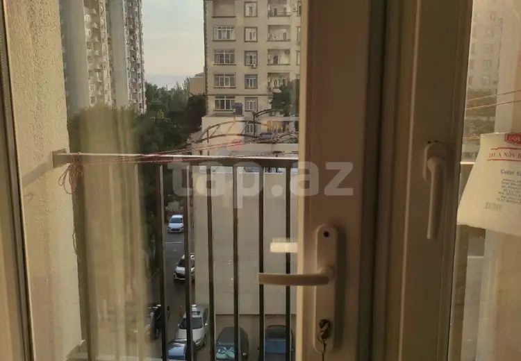 3 otaqlı mənzil , Bakı