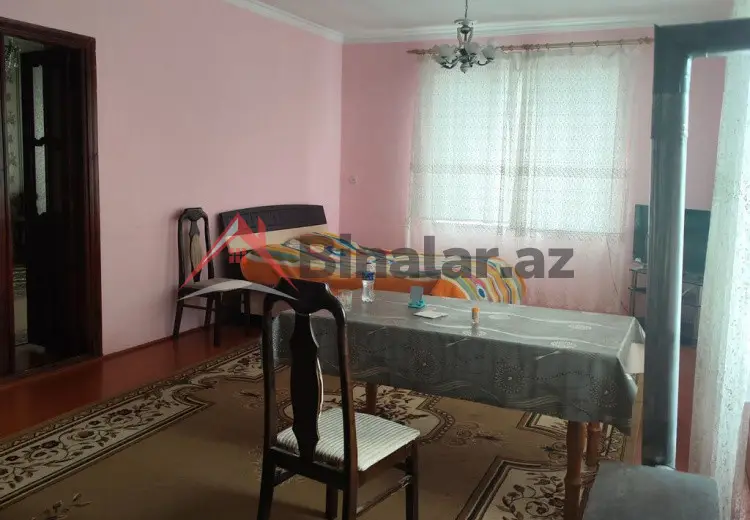 6 otaqlı mənzil Satılır, Qusar