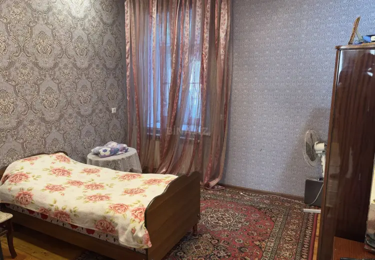 7 otaqlı mənzil Satılır, Gəncə