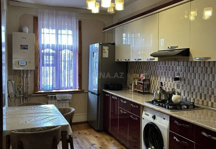 3 otaqlı mənzil Satılır, Gəncə