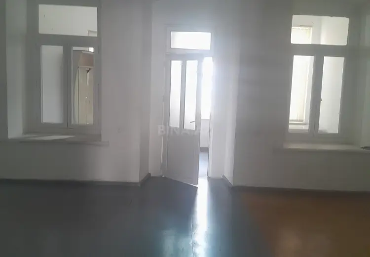 95 m² Obyekt / Ofis Kirayə (aylıq), Gəncə