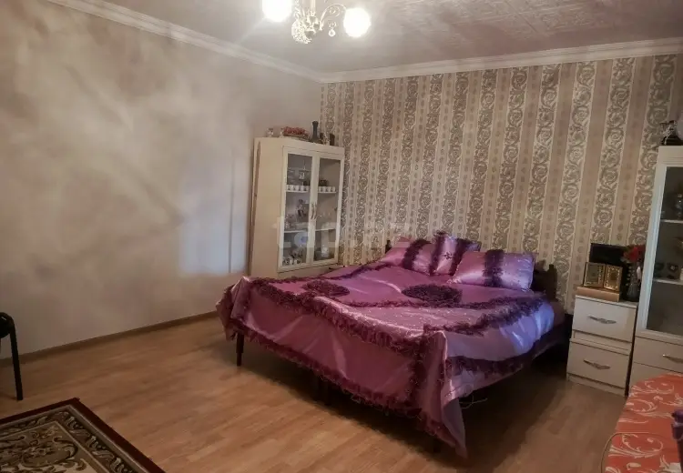 4 otaqlı mənzil , Şəki