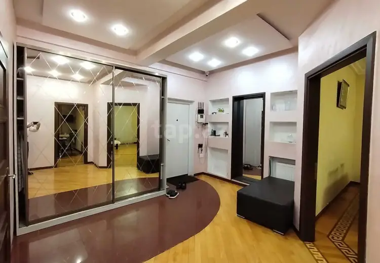 3 otaqlı mənzil , Bakı