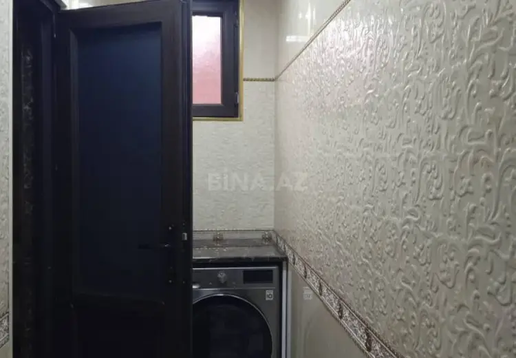 5 otaqlı mənzil Satılır, Gəncə