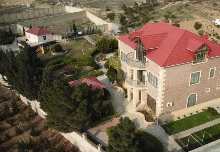 7 otaqlı mənzil Satılır, Şıxov qəs., Səbail, Bakı