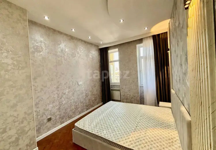 3 otaqlı mənzil , Bakı
