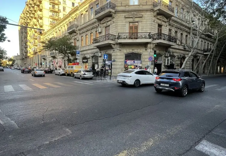 80 m² Obyekt / Ofis Satılır, Nizami, Bakı