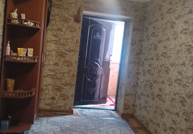 5 otaqlı mənzil Satılır, Quba