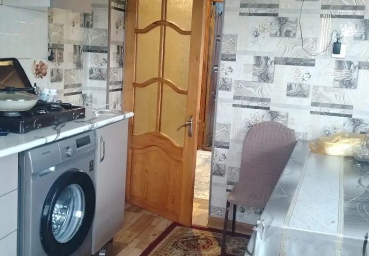5 otaqlı mənzil Satılır, Quba