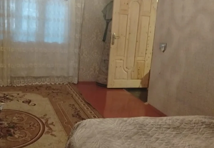 5 otaqlı mənzil Satılır, Quba