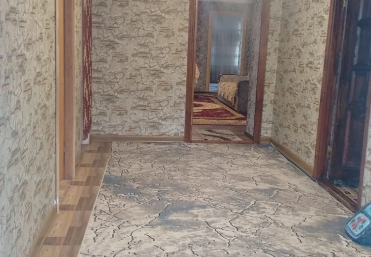 5 otaqlı mənzil Satılır, Quba