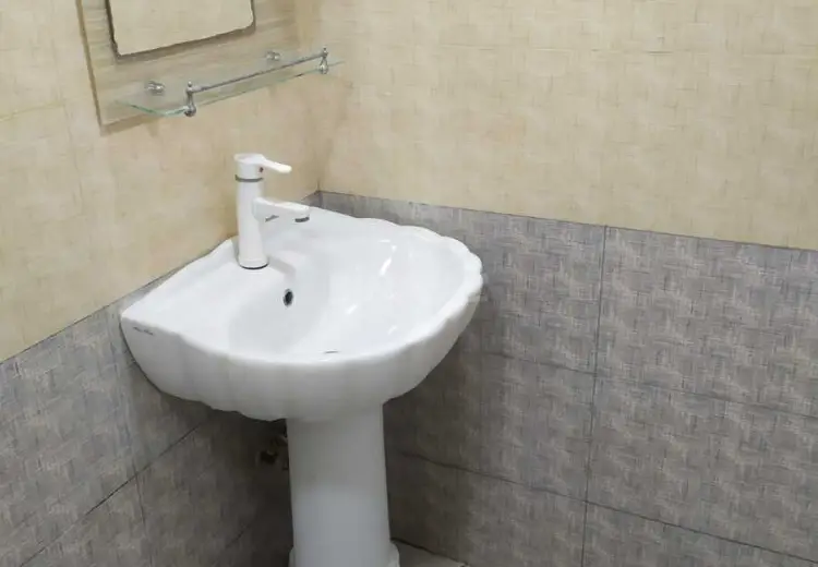 100 AZN - 4 otaqlı mənzil Kirayə (aylıq), Şamaxı