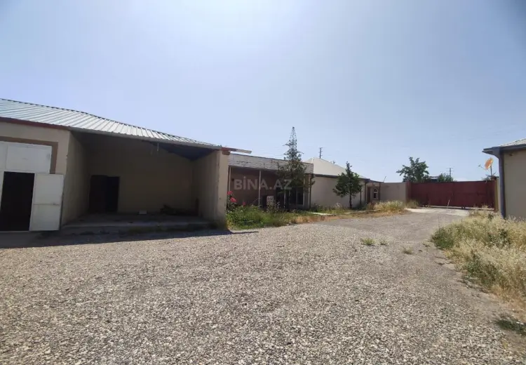 3000 m² Obyekt / Ofis Kirayə (aylıq),
