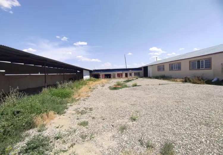3000 m² Obyekt / Ofis Kirayə (aylıq),
