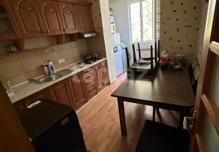 400 AZN - 3 otaqlı mənzil Kirayə (aylıq), Qazax