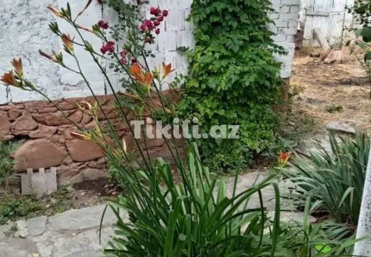 3 otaqlı mənzil Satılır,
