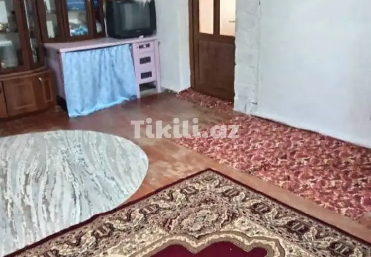 3 otaqlı mənzil Satılır,