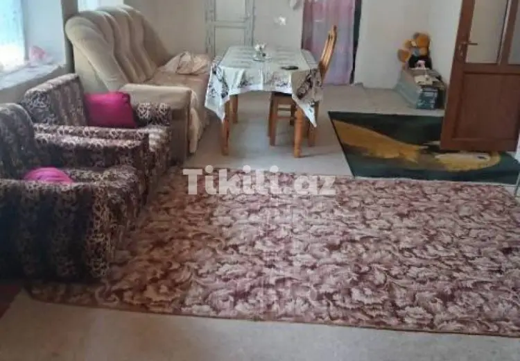3 otaqlı mənzil Satılır,