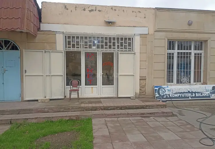 25 m² Obyekt / Ofis Satılır, Yevlax