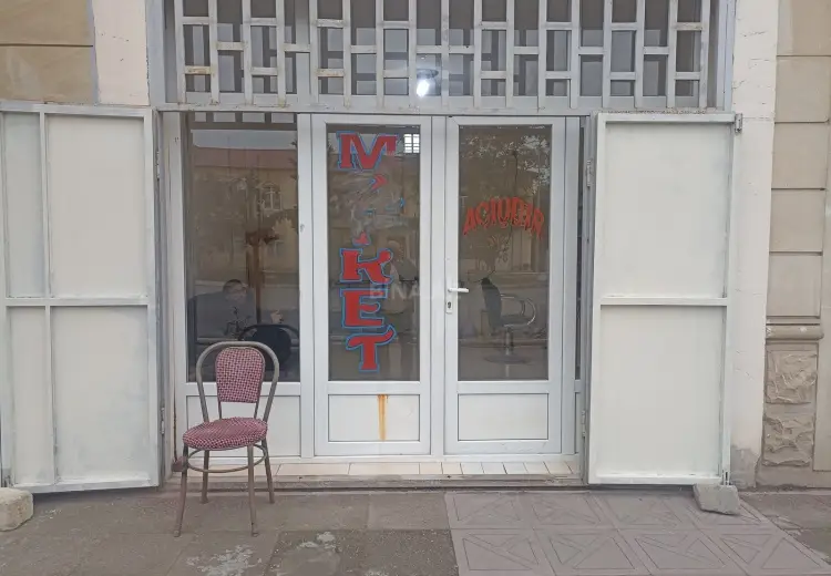 25 m² Obyekt / Ofis Satılır, Yevlax